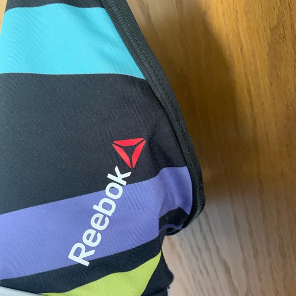 reebok Y sports bra - Picture 3 of 3